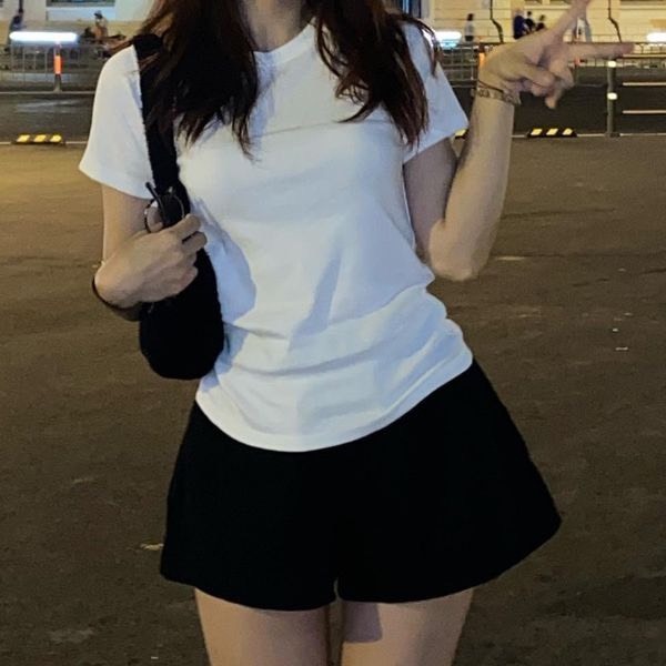 Áo thun nữ baby tee trơn đơn giản form ôm áo thun baby tee body chất thun tăm co giãn A157 SUTANO | BigBuy360 - bigbuy360.vn