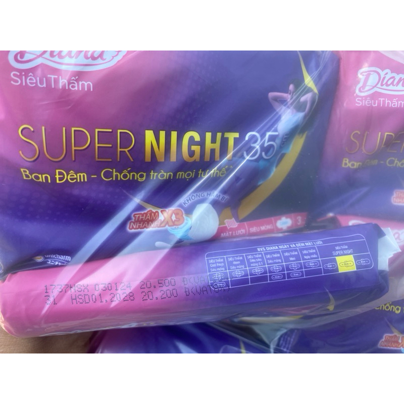 Băng vệ sinh Diana siêu thấm Supernight 35cm 3 miếng/gói