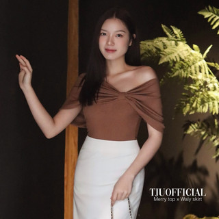 Áo len nơ trễ vai merry top