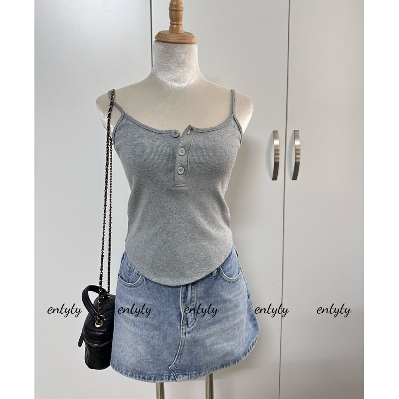 Áo Hai Dây Nữ 3 Cúc Mẫu Mới 2024 Thiết kế vạt bầu xinh xắn ENTYTY shop, Áo tank top hở cổ đáy | BigBuy360 - bigbuy360.vn