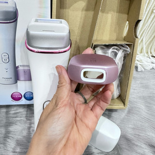 Máy triệt lông Panasonic ES-WH93