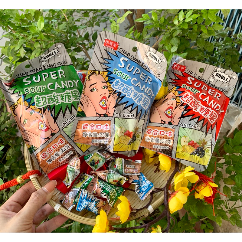1gói kẹo siêu  chua super lemon