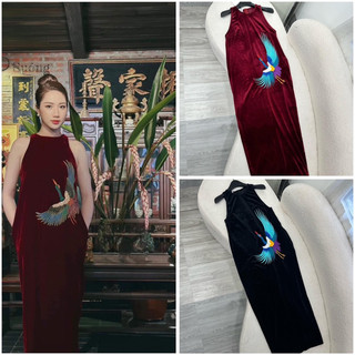 Váy nhung the xuông sát nách thêu hình hạc cánh xanh