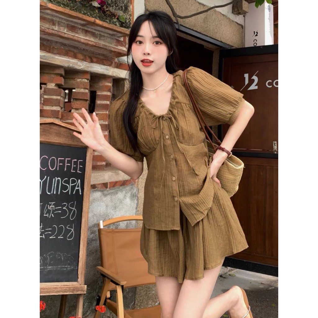 Set bộ đồ nữ áo sơ mi bèo tiểu thư rúm ngực thắt nơ phối chân váy xòe tiểu thư xinh xắn B815 SUTANO | BigBuy360 - bigbuy360.vn