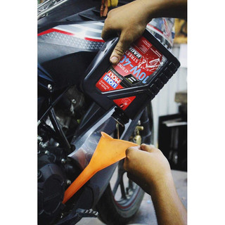 Dầu nhớt xe máy Liqui street race 10w40 1L