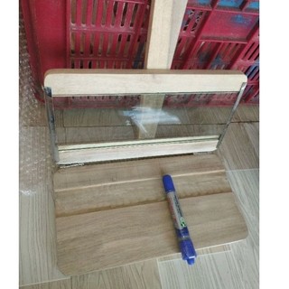 Khuôn ép chuối kinh cường lực có khuôn định hình