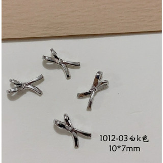 LẺ 1 CÁI CHARM TRANG TRÍ MÓNG NHÉ