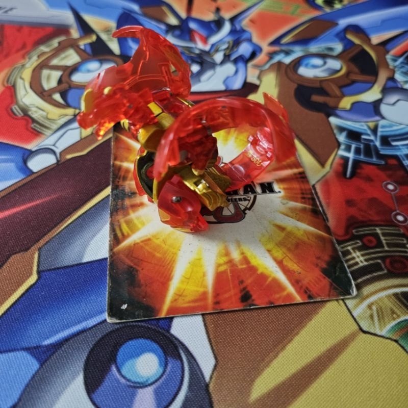 Bakugan Platinum Dragonoid Translucent có bộ phận kim loại Size B3