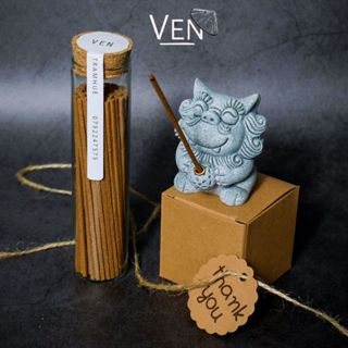 Bộ Nhang Trầm Hương Không Tăm 11cm (82 cây) & Đế Đốt Tượng Sư Tử Bằng Đá Sa Thạch