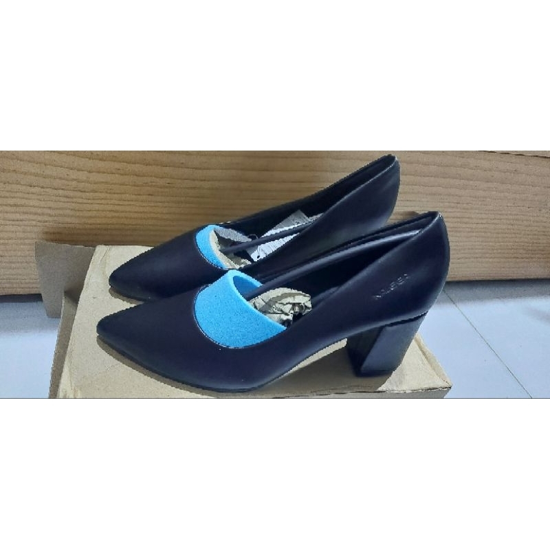 [Thanh lý] Giày cao gót mũi nhọn đế cao 6p Kaleea