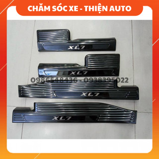 Bộ ốp bậc cửa, nẹp bước chân Cacbon Suzuki XL7 (Ốp trong/Ốp ngoài) -  Chống trầy bậc cửa, trang trí cho xe