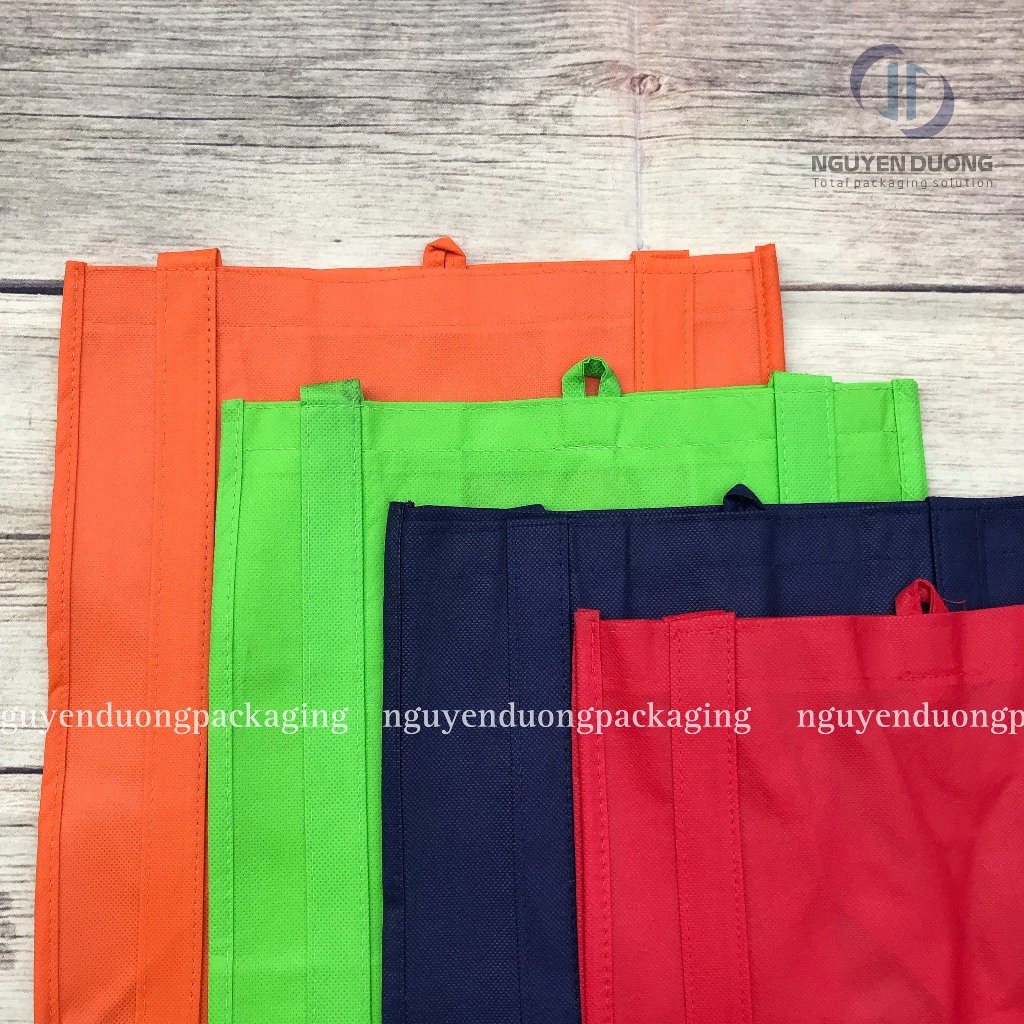 Túi Vải Không Dệt May Quay Liền Thân