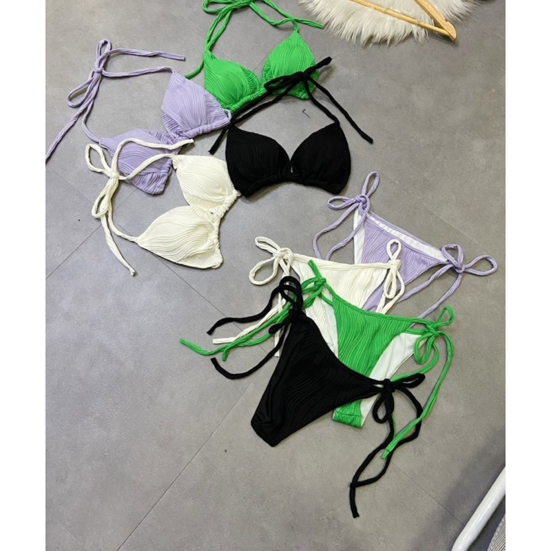 Bộ bikini 2 mảnh tam giác cột yếm hở lưng có mút, set đồ bơi đi biển màu đen áo tắm tôn dáng sang chảnh sexy G711 | BigBuy360 - bigbuy360.vn