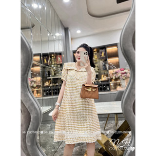 Váy kẻ ô nhí thêu hoa sm