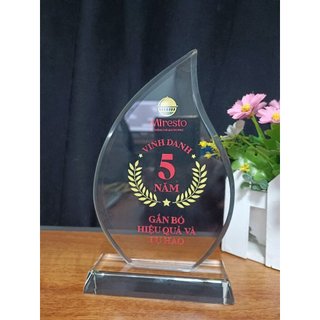 Biểu trưng pha lê lá liễu
