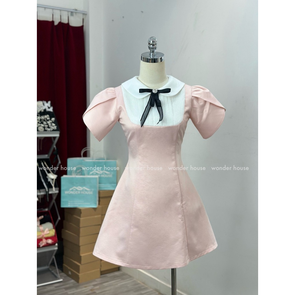 Wonderhouse Merci Dress Đầm thiết kế cổ sơ mi phối kim tuyến tay tiểu thư chất vải dày dặn dự tiệc sang chảnh