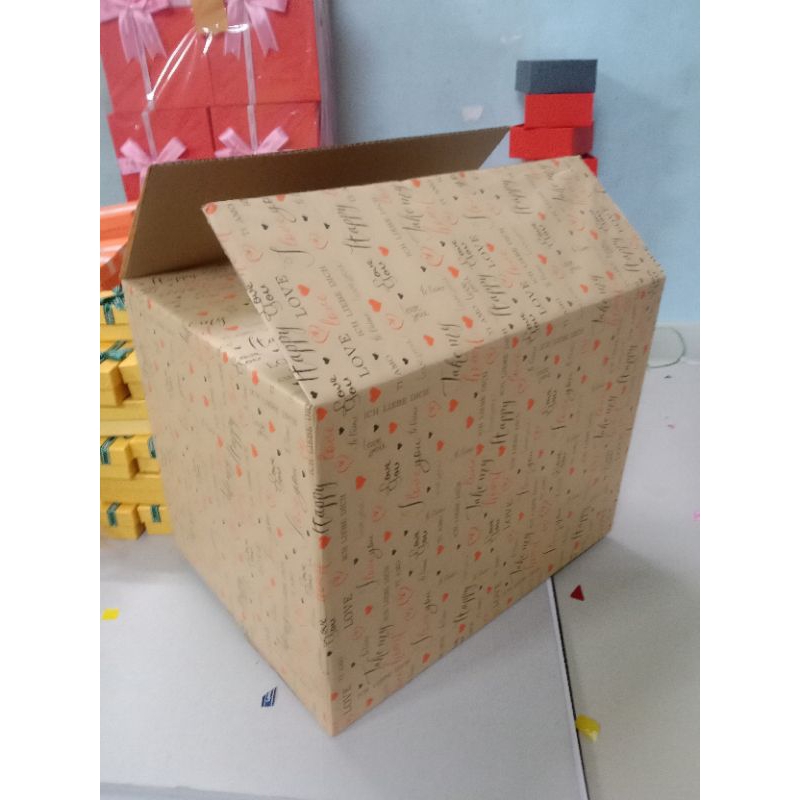 Hộp quà thùng carton 30x40 cao 30cm/80k
