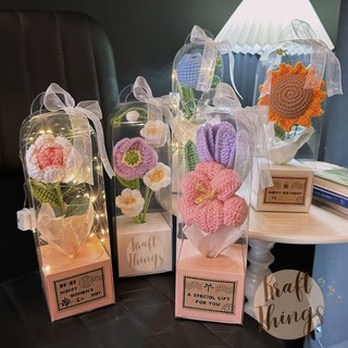 [Có sẵn] Hộp quà hoa len handmade nhiều mẫu - quà tặng tốt nghiệp, sinh nhật kèm đèn led, nơ Kraft Things