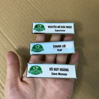 Bảng tên nhân viên Phúc Long