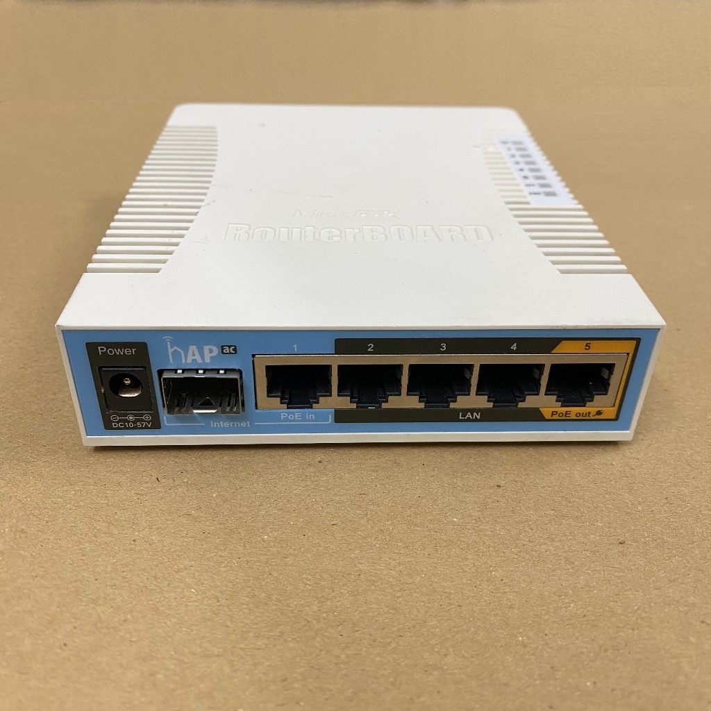 Thiết bị cân bằng tải Mikrotik RB962UiGS có Wifi AC và cổng SFP - Router Modem (HAP AC)
