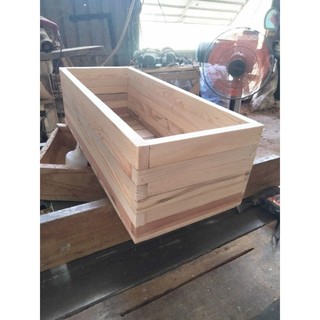 Chậu gỗ dài 70 cm, cao 23 cm, rộng 27 cm ( phủ bì).