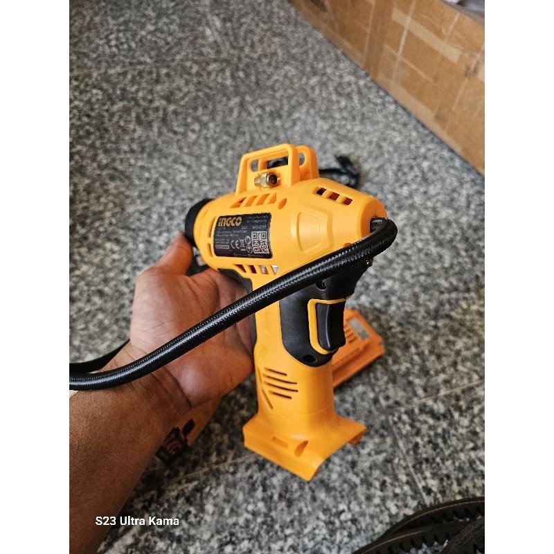 Máy bơm hơi INGCO 20V dùng pin