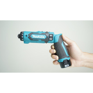 Máy khoan và vặn vít dùng pin Makita DF012DZ
