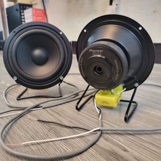  Loa trung kín trợ lời vành 14,5Cm đầy đủ tụ và chân đứng model PN12K 