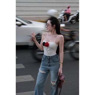 Áo thun dây hoa hồng
