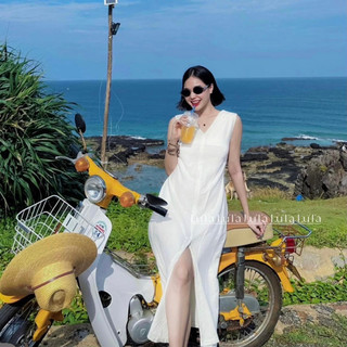 Váy trắng xẻ tà