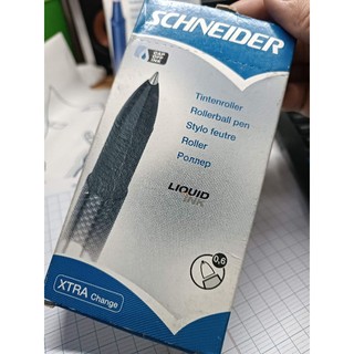(XẢ HÀNG) Bút bi nước Schneider ngòi 0.6 mực đen
