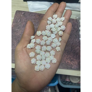 Hoa hồng làm nail xinh