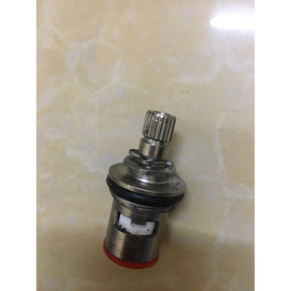 Ruột vòi nước + van vòi nước
