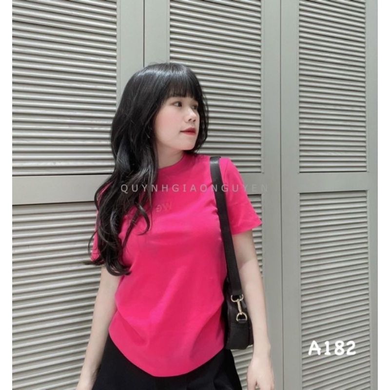 ÁO PULL CỘC HỒNG THÊU CHỮ WE