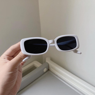 Kính mắt ruồi form nhỏ cực chất