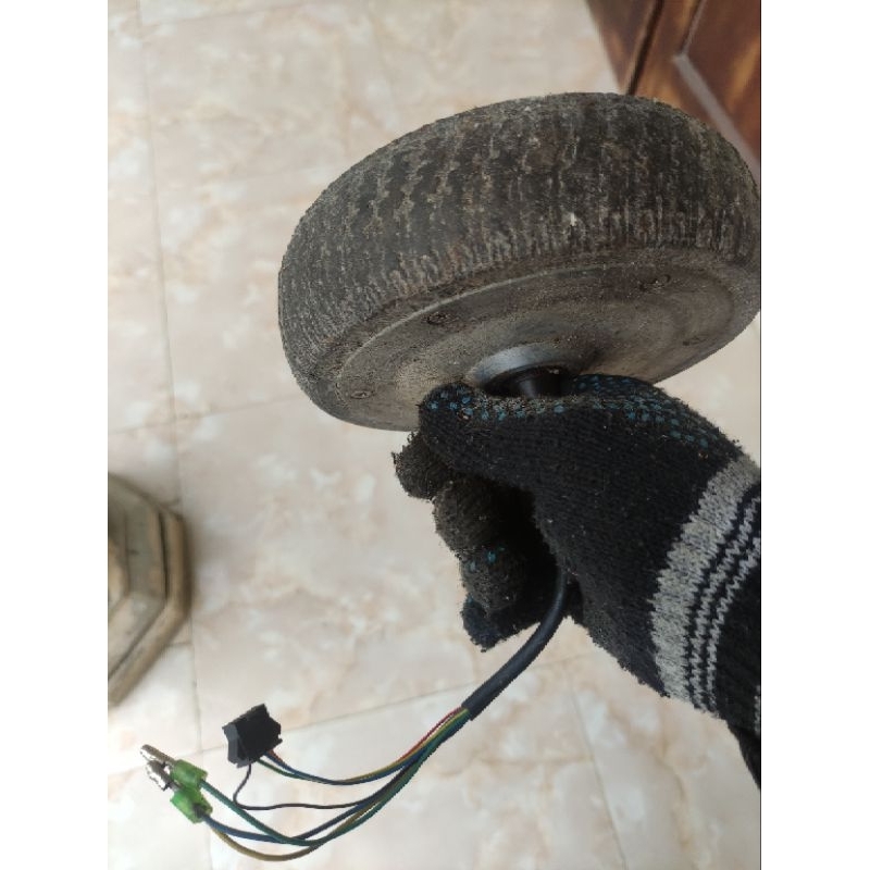 motor bánh xe cân bằng cũ