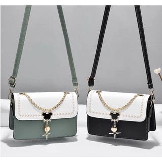 Túi Xách Nữ Đeo Chéo , Túi sách đeo vai đen trắng xanh Khóa Hình Chuột Mickey Phối Dây Xích Vàng thời trang - TDC290