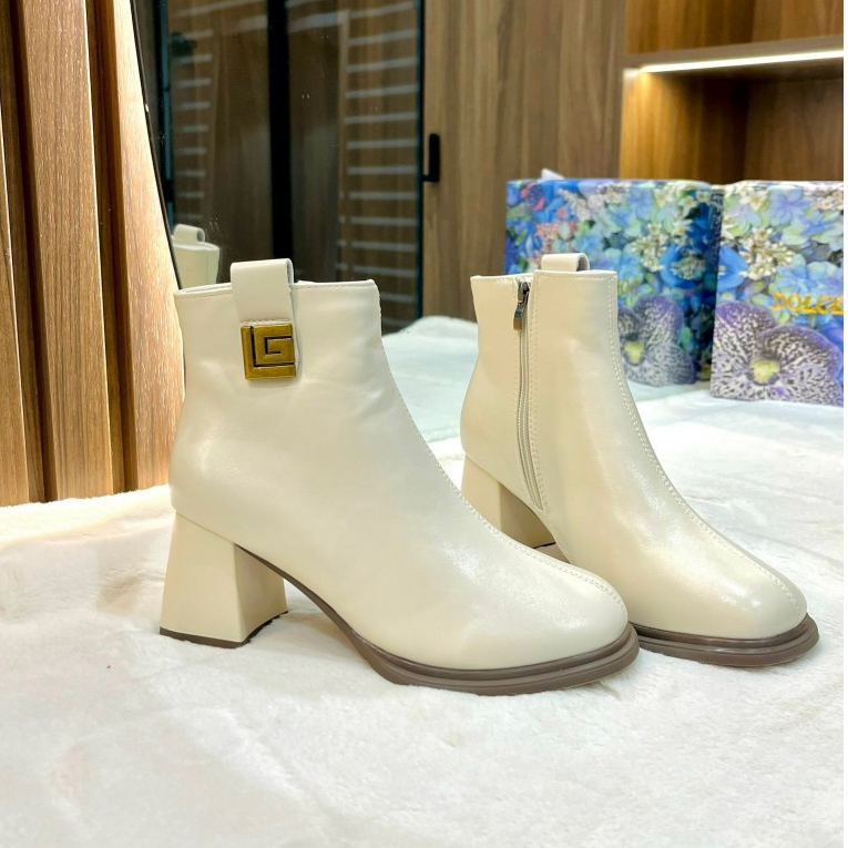 Giày boot nữ cổ thấp 10181