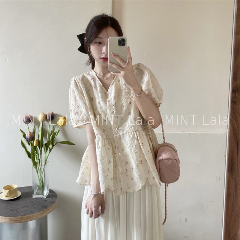 Áo Sơ Mi Nữ Kiểu Babydoll Thêu Hoa Tay Bồng Cổ V Tiểu Thư - SẴN