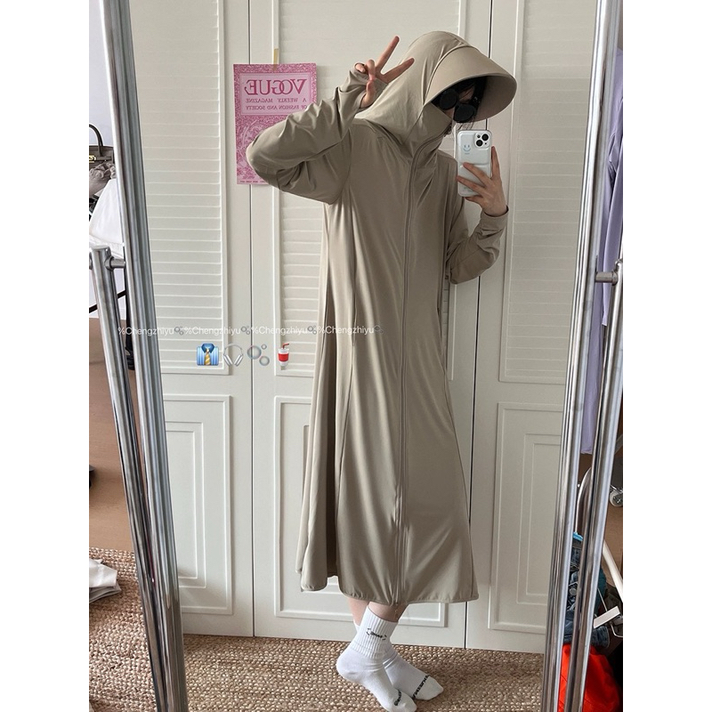 (Hàng QuảngChâu) Áo chống nắng,tia UV chất thun lạnh làm mát DÁNG SUÔNG đến 75kg dài cho nữ có mũ vành to | BigBuy360 - bigbuy360.vn