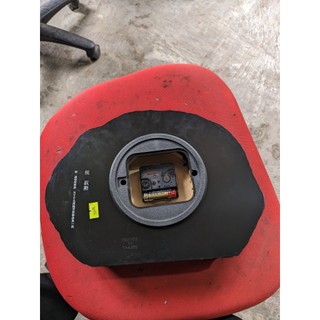 Đồng hồ để bàn vỏ gỗ