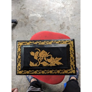 Đồng hồ để bàn vỏ gỗ