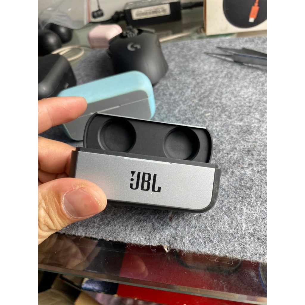 hộp sạc tai nghe jbl reflect flow