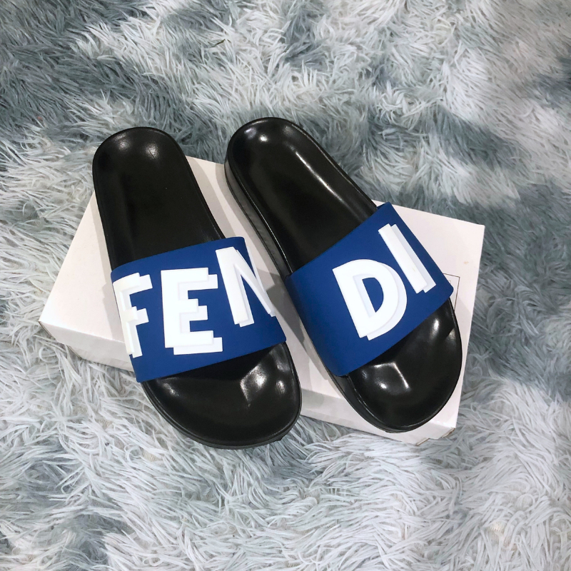 Dép nam quai ngang hot nhất hiện nay dành cho các boy đi chơi trong mùa hè này