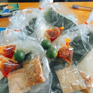 20g bánh tráng+20g sate+20g hành phi+túi muối nhuyễn, bánh tráng phơi sương tây ninh