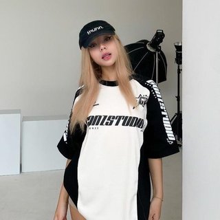 Áo thun nam nữ form rộng chất đẹp phối đen trắng chữ gonzstudoi.hhnn