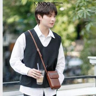 Áo Gile Nam Chất Vải Tuyết Mưa Màu Đen Dễ Dàng Phối Đồ Với Các Mẫu Sơ Mi Thời Trang Nam MANDO AGN001