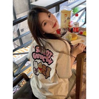 (ORDER) Áo thun nữ cộc tay màu trắng kem in hình gấu bông và chữ sau lưng đáng yêu form rộng dài hàng Quảng Châu