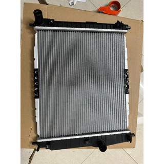 Két nước Gentra hàng Daewoo