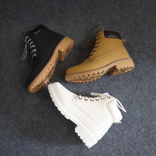 Giày boot nữ martin cổ ngắn cột dây màu trắng, vàng bò đế thấp 3cm cho style hiện đại, trẻ trung gbn185